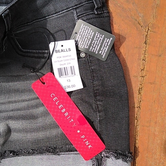 NWT Celebrity Pink Shorts - Picture 3 of 4